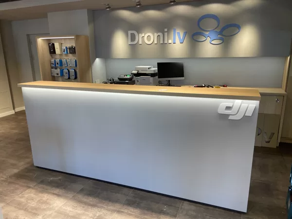 Droni.lv